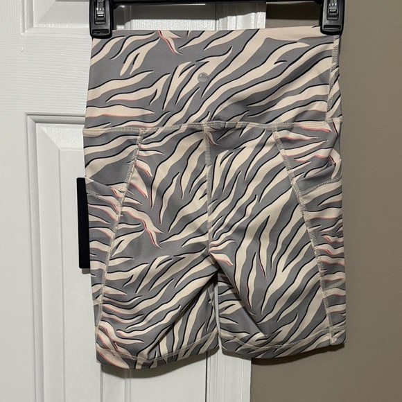 Yogalicious Wild Zebra Blue Fog Bike Shorts [XS] - one pair - Picture 2 of 6